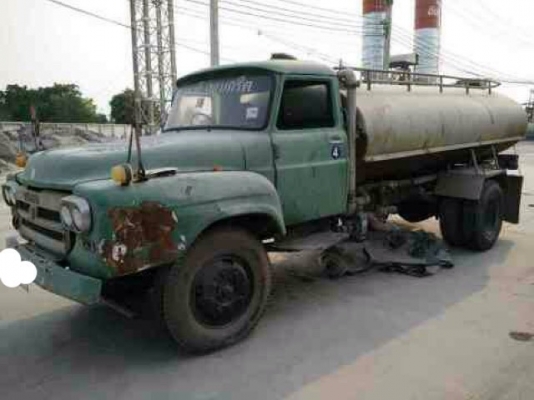 ขาย 6 ล้อน้ำ ISUZU หัวยาว สภาพสวยพร้อมใช้ ติดต่อได้ที่คุณ อ๊อฟ พิจิตร 086-737-9991