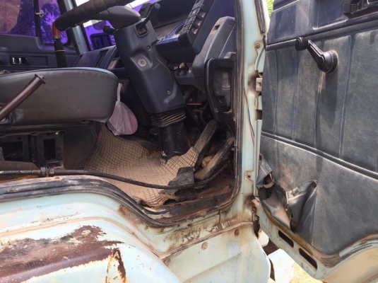 10 ล้อดั้ม 2 เพลา 195 แรง ISUZU FVZ32MZP-3002838 ปี 38 รถเดิม สีเดิม ห้างแท้ เล่มพร้อม