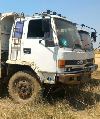 สิบล้อ อีซูซุ ร็อค FXZ13NFY วางเครือง 6SD1-270โบว์อินเตอร์ เกียร์อีตั้น ดั้มกะบะมีเนียม มีระบบลากจูง สภาพใช้งานได้ปกติ หมดงานวิ่งเลยจอด ทะเบียนพร้อมโอน สิบล้อ อีซูซุ ร็อค FXZ13NFY วางเครือง 6SD1-270โบว์อินเตอร์ เกียร์อีตั้น ดั้มกะบะมีเนียม มีระบบลากจูง สภาพใช้งานได้ปกติ หมดงานวิ่งเลยจอด ทะเบียนพร้อมโอน