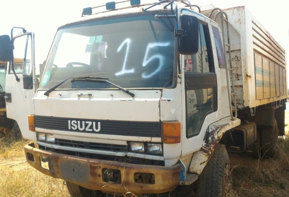 สิบล้อ อีซูซุ ร็อค FXZ13NFY วางเครือง 6SD1-270โบว์อินเตอร์ เกียร์อีตั้น ดั้มกะบะมีเนียม มีระบบลากจูง สภาพใช้งานได้ปกติ หมดงานวิ่งเลยจอด ทะเบียนพร้อมโอน สิบล้อ อีซูซุ ร็อค FXZ13NFY วางเครือง 6SD1-270โบว์อินเตอร์ เกียร์อีตั้น ดั้มกะบะมีเนียม มีระบบลากจูง สภาพใช้งานได้ปกติ หมดงานวิ่งเลยจอด ทะเบียนพร้อมโอน