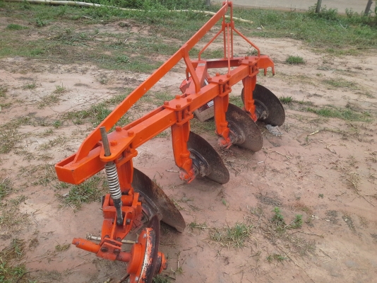 ขายผานบุกเบิก สี่เสา  DP224-P ตราช้าง พร้อมยอย ราคาต่อรองกันได้