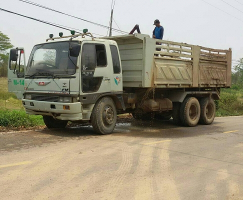 สิบล้อ ฮีโน่ FM3H195ปี39ดั้มสามมิต เครืองเกียร์เดิม สภาพดีเดิมๆพร้อมใช้งาน เล่มทะเบียนพร้อมโอน