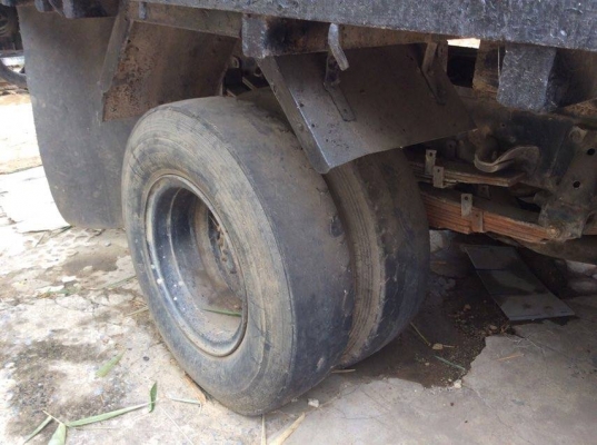 รถ 6 ล้อ ISUZU NPR เครื่อง 4BD1 115 แรง (ขายเฉพาะหัวครัชซี)