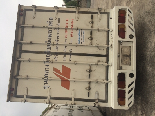 ขายตู้4บาน ยาว5.50เมตร ใส่คัชซีกว้าง82เซนติเมตร ของ Hino mega