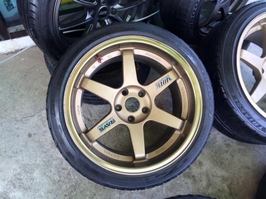 สายซิ่งกระบะ‬(มือ2)TE37 งาน&lrm;Etonยอดฮิด‬ ขอบ18" ใส่5รู114  น9.5",ล10.5"ยางปี15 ดอกเพียบ น235/40+ล265/35  ‪#&lrm;ยกชุด4ล้อ‬ 14,500.฿ ( *สีเดิม มีดุ่งนิดๆหลัง1วง ล้อ ใช้งานได้ปกติ ไม่มีปัญหา ใส่ไป4-5เดือน)