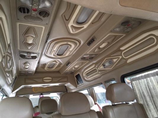 โทร 0922726669 คุณตันหยง ขายรถตู้หัวจรวจหลังสุง ดีเซลล์ปี 2004 // แต่งวีไอพี // เบาะ 3 แถว //ราคา 269,000 บาท