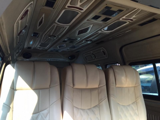 โทร 0922726669 ตันหยงเบสท์รถตู้ฝั่งธน COMMUTER ปี 2007 ดีเซลล์ แต่งวีไอพี เบาะหนัง 4 แถว ราคา 699,000 บาท