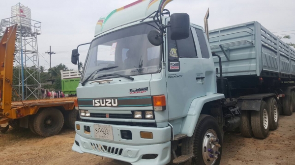 10ล้อหัวลากแท้..240แรง isuzu FXZ23KFRปี2538 สภาพดี เก็บสีแล้ว สวย..