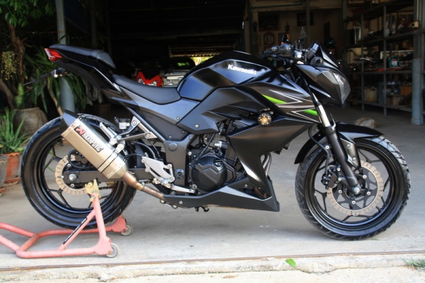 ขาย Z 250 ปี 2013 ท่อ akrapovic  สภาพนางฟ้า 94000