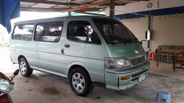 รถตู้ รถบ้านแท้ เครื่องดีเซลเครื่องเดิม 2L สวยมากๆ พร้อมใช้งาน ถูกจัด 79,000