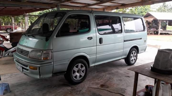 รถตู้ รถบ้านแท้ เครื่องดีเซลเครื่องเดิม 2L สวยมากๆ พร้อมใช้งาน ถูกจัด 79,000