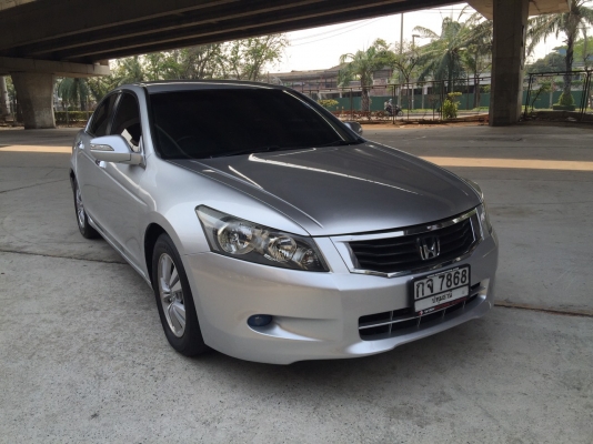 Honda Accord 2.0E ปี 2008 รถมือเดียวป้ายแดง ประวัติดี ไม่เคยเชี่ยวชน อุปกรณ์ครบเอกสารพร้อมโอน