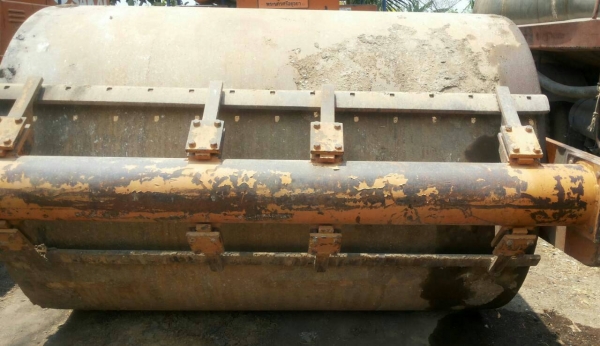 ขายด่วนครับ รถบด 2 ล้อเหล็กเรียบ  SAKAI เอกสารเล่มทะเบียน รถสวยพร้อมใช้งาน ครับ