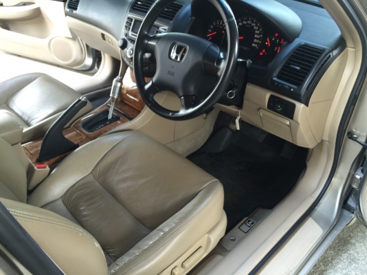 Honda Accord 2.4EL ปี 2003 ท็อปสุด เดิมทั้งคันไม่เคยเชียวชน แก๊ซหัวฉีด LPG เอกสารพร้อมโอน