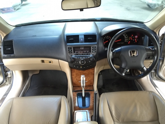 Honda Accord 2.4EL ปี 2003 ท็อปสุด เดิมทั้งคันไม่เคยเชียวชน แก๊ซหัวฉีด LPG เอกสารพร้อมโอน