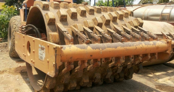 ขายด่วนครับ รถบด 2 ล้อเหล็กหนาม SAKAI รถสวยพร้อมใช้งาน ครับ