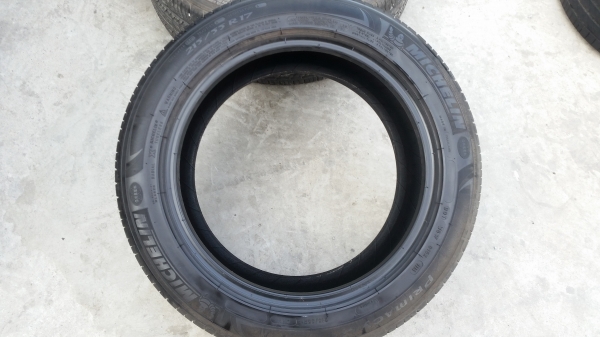 ขายยาง215/55/17 ปี 1114 MICHERLIN 3ST   2 เส้น