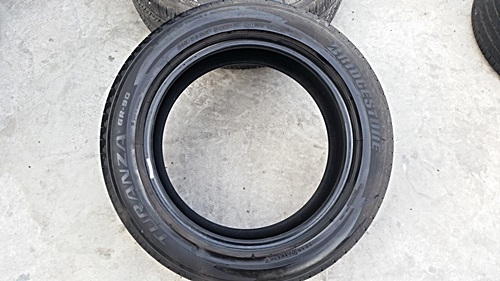 ขายยาง215/55/17 ปี 2414 BRIDGESTONE GR90 2 เส้น