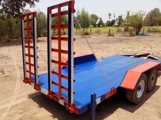 รถลากรถเกี่ยว รถไถ รถลากรถเกี่ยว รถไถ