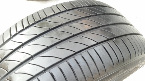 ขายยาง225/45/17 ปี 13 MICHERLIN 3ST 2 เส้น ขายยาง225/45/17 ปี 13 MICHERLIN 3ST 2 เส้น