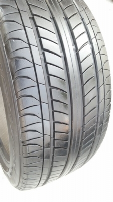 ขายยาง215/45/17 ปี 1512 FALKEN ZE522  2 เส้น