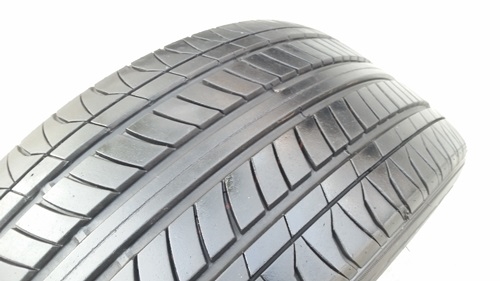ขายยาง215/45/17 ปี 1512 FALKEN ZE522  2 เส้น