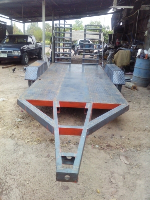 รถลากรถเกี่ยว รถไถ รถลากรถเกี่ยว รถไถ