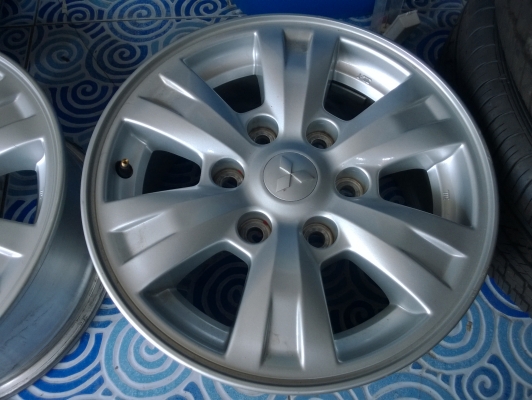 ล้อแม็ก Triton Plus 2วง สภาพเดิมๆไม่คดไม่ดุ้ง ราคาคู่ละ 2,500 บาท แยกวงละ 1,500 บาท สนใจติดต่อ 086-527-6902 ดูรับของท่าน้ำปิ่นเกล้า