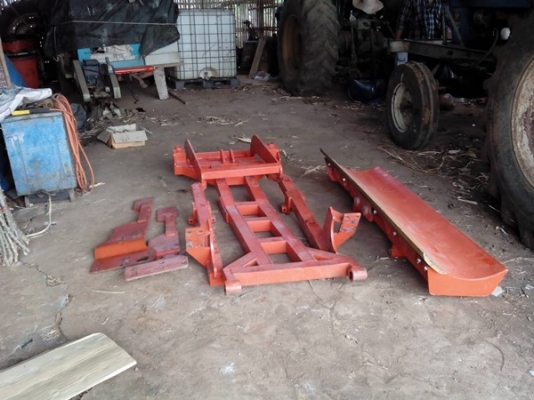 ขายใบมีดดันหน้าตราช้าง สำหรับรุ่น L4708 ขายใบมีดดันหน้าตราช้าง สำหรับรุ่น L4708