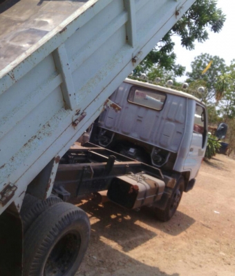 หกล้อ ฮีโน่ DUTRO136ปี44 ดั้มสามมิต สภาพดีเดิมสวยพร้อมใช้งาน ทะเบียนพร้อมโอน หกล้อ ฮีโน่ DUTRO136ปี44 ดั้มสามมิต สภาพดีเดิมสวยพร้อมใช้งาน ทะเบียนพร้อมโอน