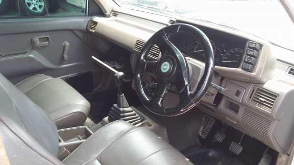 ขาย  TFR ปี95  สีสวยไม่ต้องเก็บแอร์หนาว  รถไม่ผุ พร้อมใช้ได้เลย