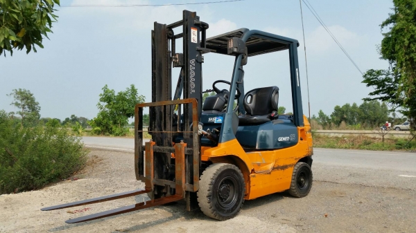 ขายด่วนรถยก TOYOTA 7FG15ยก1.5ตันเสาสูง3เมตรยางตัน4เส้นรถนอกยังไม่เคยใช้งานในเมืองไทยเลย=รุ่นใหม่ขายถูกๆๆ