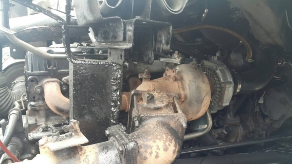 ขายหัวลากนิสสัน2เพลา320แรงรถห้าง