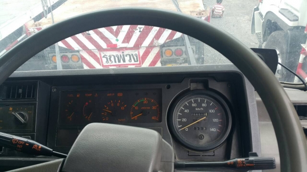 ขายหัวลากนิสสัน2เพลา320แรงรถห้าง