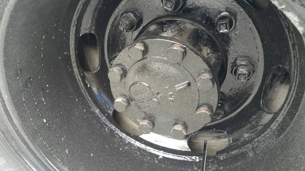 ขายหัวลากนิสสัน2เพลา320แรงรถห้าง