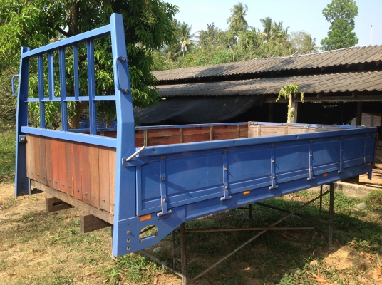 ขาย กระบะคาร์โก้ 4 ล้อ มี 2 ใบ