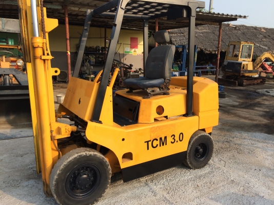 รถยกtcm3ตันเครื่องดีเซลisuzu