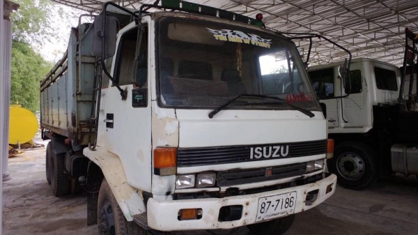 ขายด่วนISUZU ร๊อกเล็กห้างแท้ช่วงล่าง240 ขายด่วนISUZU ร๊อกเล็กห้างแท้ช่วงล่าง240