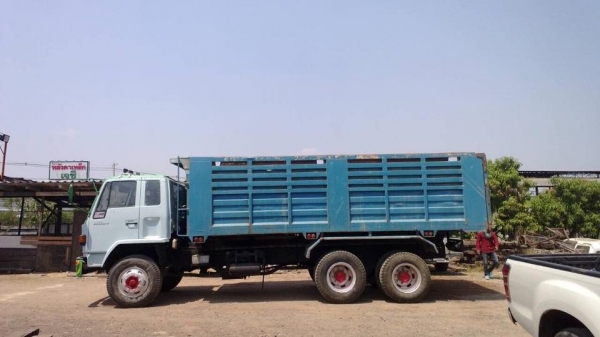 ขายกระบะดั้มอุปกรณ์ครบพร้อมใช้75000