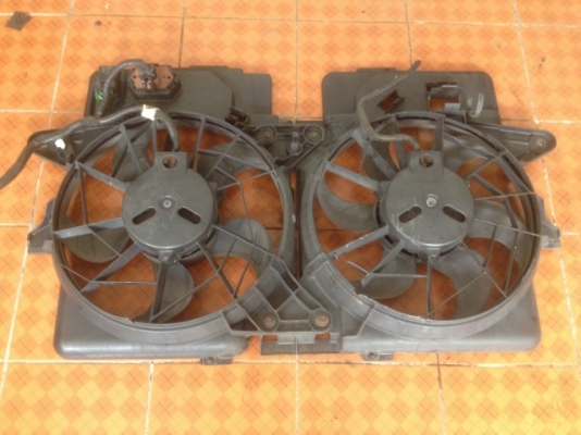 พัดลมไฟฟ้า FORD ESCAPE รีเรครบเก่าญี่ปุ่นสภาพสวยใช้งานได้ปกติ