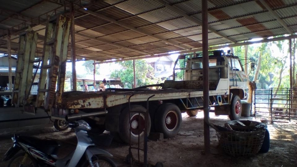 **490,000 บ.ต่อรอง/// 10ล้อเทเลอร์2เพลา ISUZU JCM-205 แรง ท้ายลาดมีหางพับไฮดรอลิก ขน-ย้าย รถเกี่ยวข้าว/แบคโฮPC120 เครื่อง/เกียร์/ช่วงล่างใหญ่ พาวเวอร์ ทริฟฟี่ ครบ พร้อมใช้งาน เล่มฯ ครบ ภาษี3ปี ตามสภาพ **ขาย เทเลอร์2เพลา 10ล้อ ISUZU JCM -250HP ท้ายลาด ขนแบ