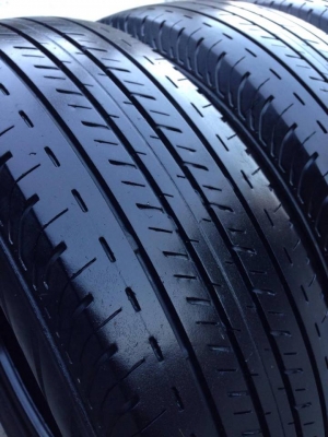 ยาง Bridgstone 205-70-15 ปี 14 ครบชุด 4 เส้น 4000 สภาพสวยๆดอกยางนิ่มๆไม่บวมเอาไปวิ่งกันยาวๆราคาเบาๆค่ะ