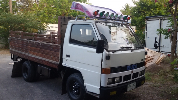 ขายรถNKR88เครื่องดี. สภาพพร้อมใช้งาน