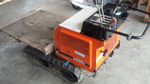 รถบรรทุกตีนตะขาบ KUBOTA  5.5PS