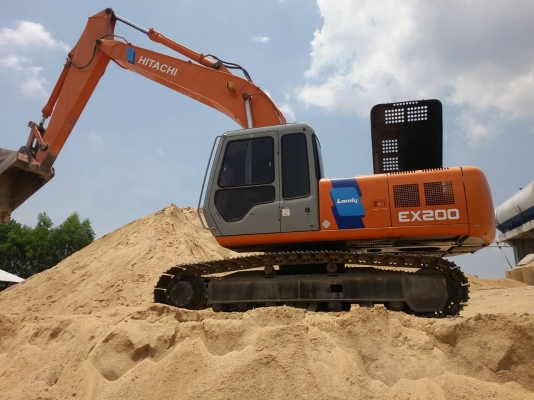 ขายรถแบคโฮ HITACHI EX200-3 ไม่มีเอกสาร ระบบไฟเต็ม แอร์พร้อม ราคา 850000