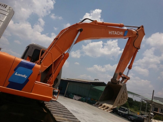 ขายรถแบคโฮ HITACHI EX200-3 ไม่มีเอกสาร ระบบไฟเต็ม แอร์พร้อม ราคา 850000