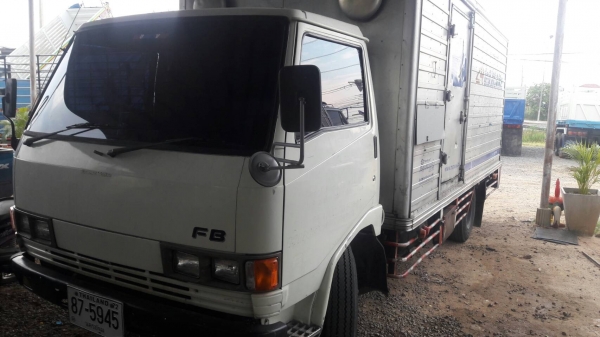 หปรับราคา 295,000บ หกล้อ ฮีโน่ FB112WO4D117 บรรทุกตู้แห้ง ช่วงยาว 4.30ม สภาพดีสวยบางเดิม แอร์เย็นๆ พร้อมใช้งาน ทะเบียนพร้อมโอน