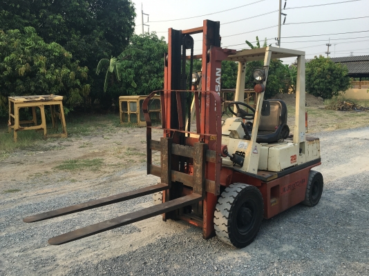 ขายรถยก Nissan PH02 ยก2ตัน เสาสูง3เมตร ยางตัน4เส้น นำเข้าจากญี่ปุ่นแท้ๆ ยังไม่เคยใช้งานเมืองไทย สนใจติดต่อ 081-948-5494