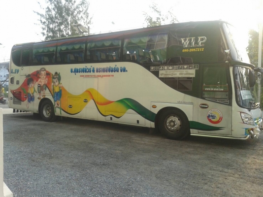 ขายรถบัส6ล้อแอร์ไฟฟ้า750,000บาท id line  yutnatour