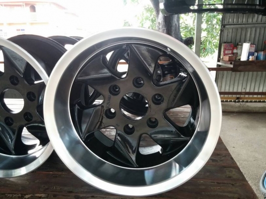 ขายล้อ ENKEI ขอบ 15" กว้าง 8.5 สีดำ